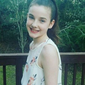 Meet your Posher, Marissa